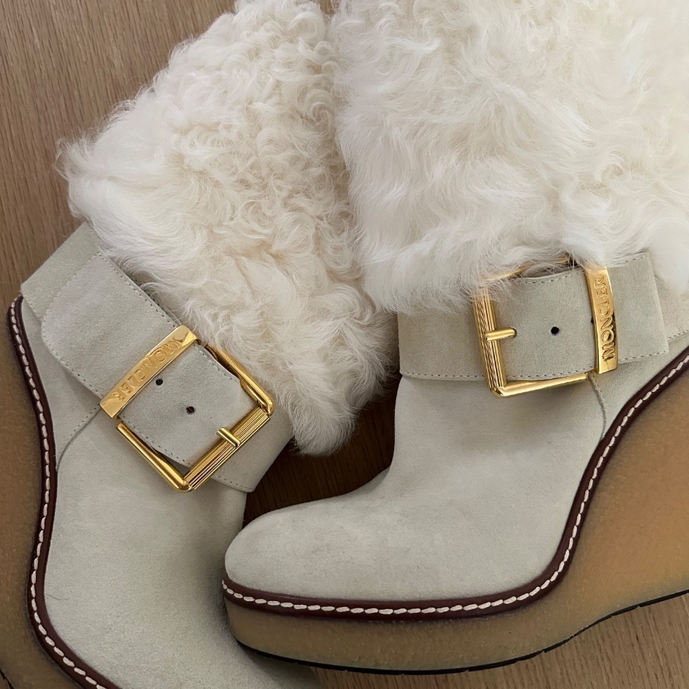MONCLER REGINE EU 37  Shearling & Suede boots - Picture 2 of 7